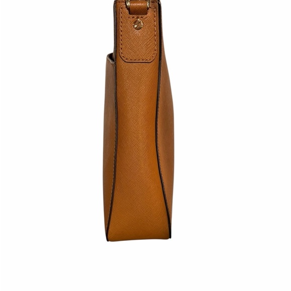 Michael Kors Jet Set Travel Large Brown Saffiano Leather Bag - Picture 6 of 14